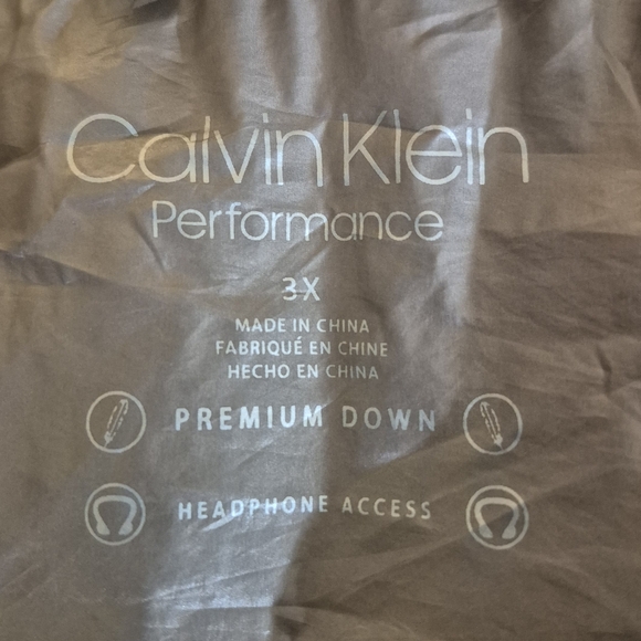 Calvin Klein Women's Hooded Puffer Jacket - Rosy Beige & Black - Picture 10 of 10